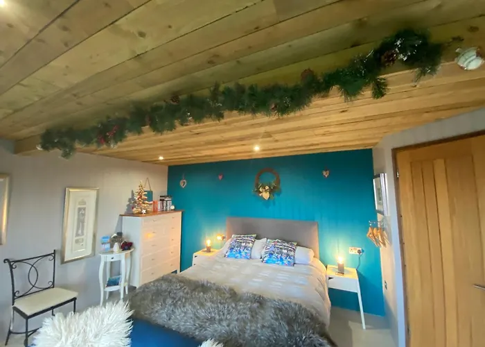 The Pod & Cwtch Luxury Accommodation
